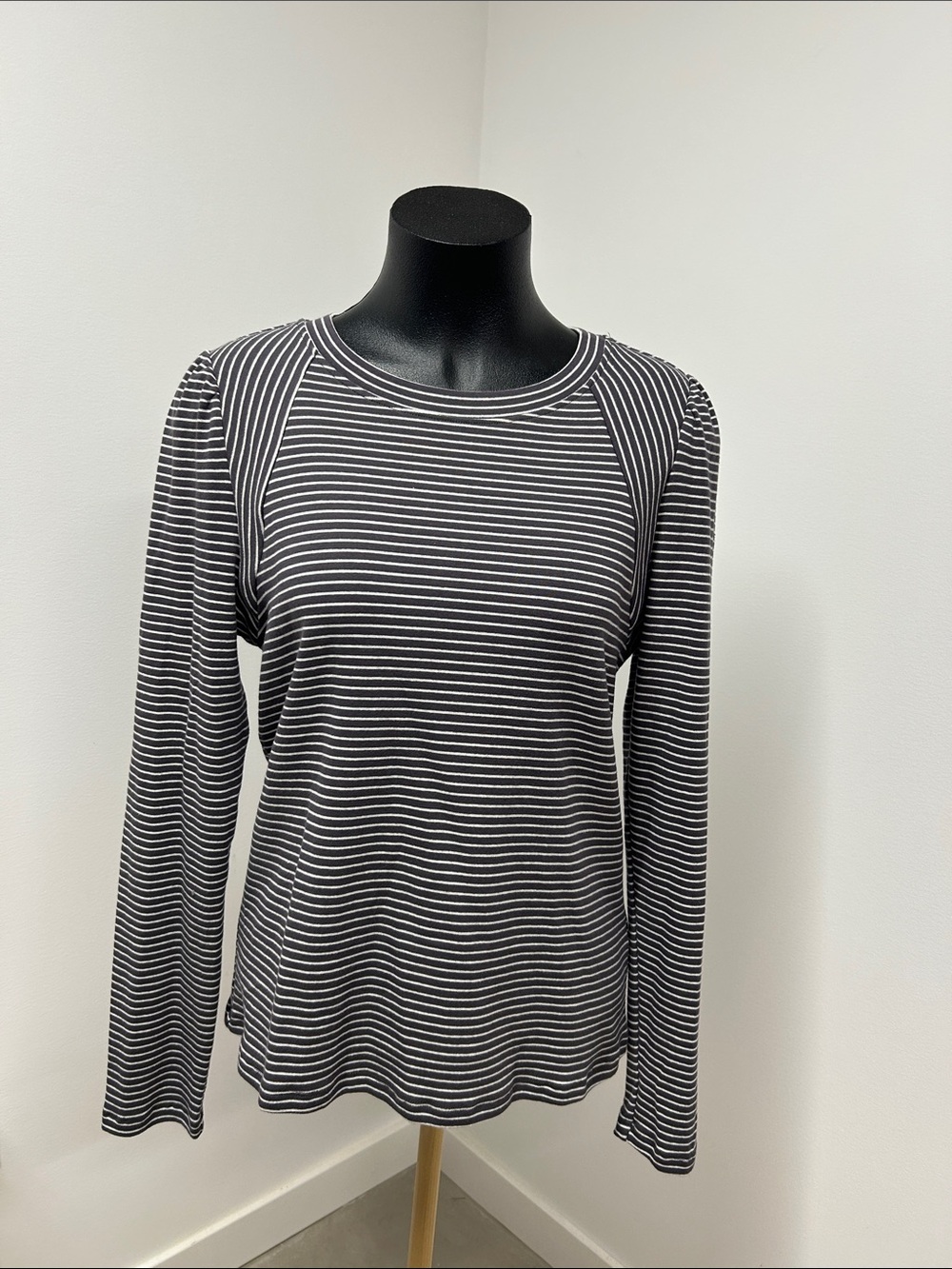 Doe & Rae Black and White Striped Long-Sleeve Tee